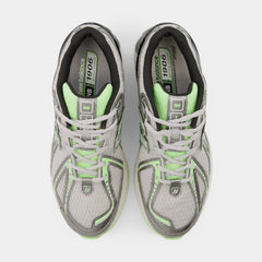 1906R Mens Running Shoes (Dark Silver/Metallic/Mint Flash)