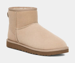 Classic Mini II Womens Boots (Sand)