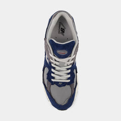 M2002D Mens Running Shoes (Navy/Raincloud)