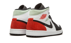 Jordan 1 Mid SE "Red Black Toe" 852542 100