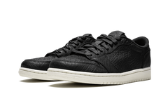 Air Jordan 1 Low Swooshless "Black" 848775 005