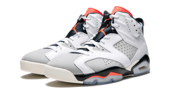 Air Jordan 6 Retro "Tinker Hatfield" 384664 104