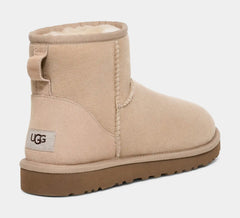 Classic Mini II Womens Boots (Sand)