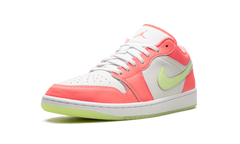 Jordan 1 Low SE "Lava Glow" FN6772 671