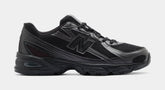 740 Mens Running Shoes (Black/Cement Grey)