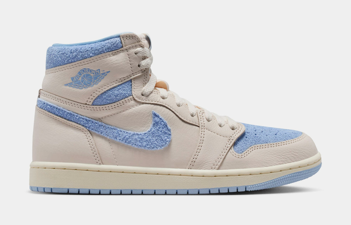 Air Jordan 1 Retro High OG Psychic Blue And Pale Ivory Womens Lifestyle Shoes (Pale Ivory/Psychic Blue/Coconut Milk)