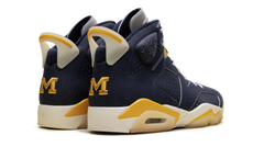 Jordan 6 Retro "Michigan Wolverines PE" DV3982 1207710 SZ