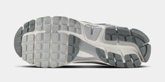 Zoom Vomero 5 Mens Running Shoes (Summit White/Light Smoke Grey/Smoke Grey/Metallic Silver)