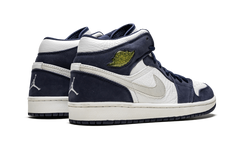 Air Jordan 1 Retro + 136065 101