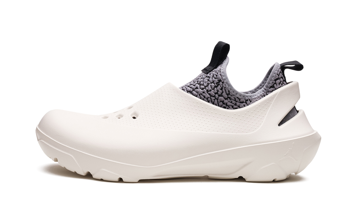Jordan System.23 Clog "Cement Grey" DN4890 101