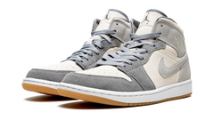Air Jordan 1 Mid SE "Coconut Milk" DN4281 100
