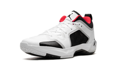 Air Jordan 37 Low "Siren Red" DQ4122 100