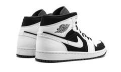 Air Jordan 1 Mid "Tuxedo" 554724 113