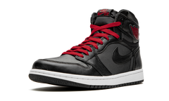 Air Jordan 1 Retro High OG "Black Satin/Gym Red" 555088 060
