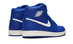 Air Jordan 1 Retro High OG "Hyper Royal" 555088 401